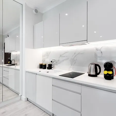 Golden Luxe - Mennica - Business & Center Varşova