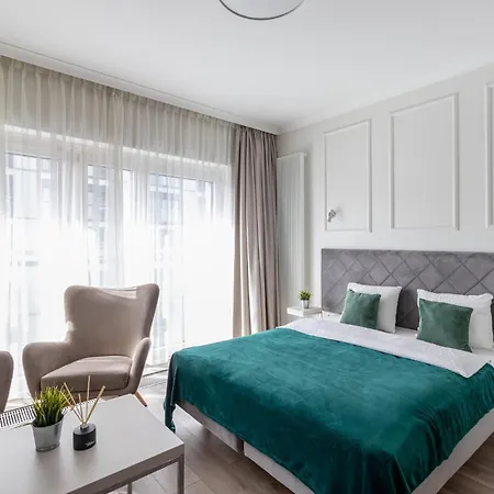 Golden Luxe - Mennica - Business & Center Varsó