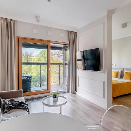 Golden Luxe - Mennica - Business & Center