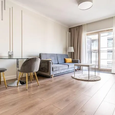 Golden Luxe - Mennica - Business & Center *