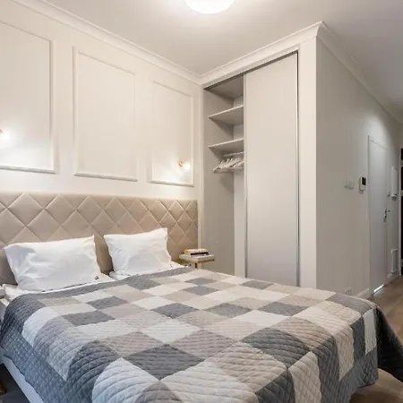 Golden Luxe - Mennica - Business & Center Apartment Warschau