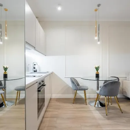 Golden Luxe - Mennica - Business & Center Daire