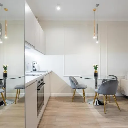 Apartment Golden Luxe - Mennica - Business & Center Warsaw