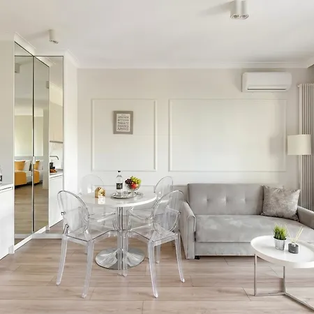 Golden Luxe - Mennica - Business & Center *
