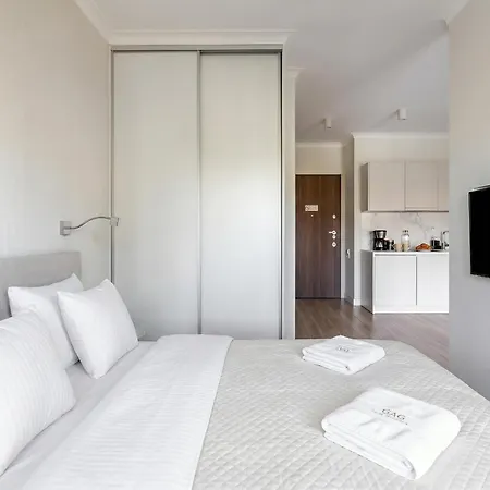 Golden Luxe - Mennica - Business & Center *