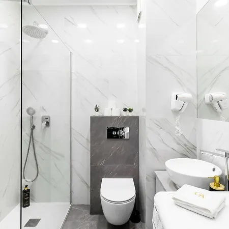 Golden Luxe - Mennica - Business & Center *
