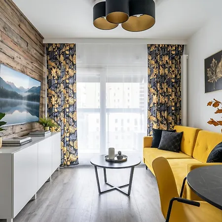 Golden Luxe - Mennica - Business & Center *