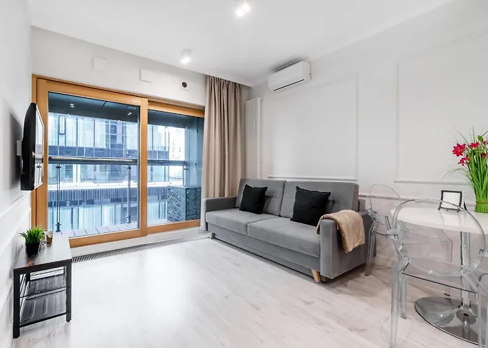 Golden Luxe - Mennica - Business & Center *