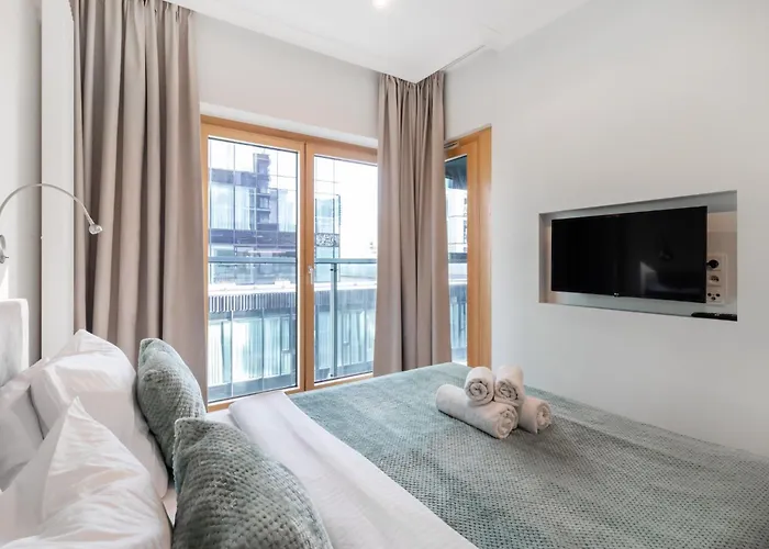 Golden Luxe - Mennica - Business & Center