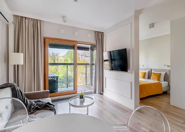 Golden Luxe - Mennica - Business & Center