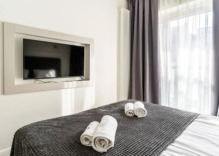 Golden Luxe - Mennica - Business & Center * وارسو