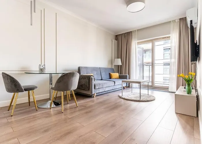 Golden Luxe - Mennica - Business & Center *