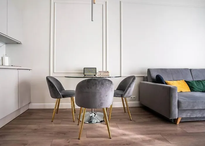 Golden Luxe - Mennica - Business & Center