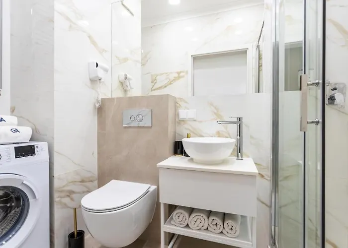 Golden Luxe - Mennica - Business & Center * وارسو