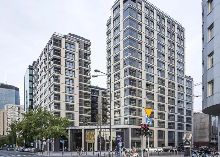 Golden Luxe - Mennica - Business & Center