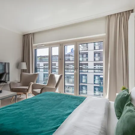 Golden -city Center - Mennica Apartment *